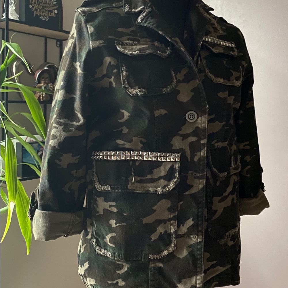 Ladies Jacket - Picture 4 of 4